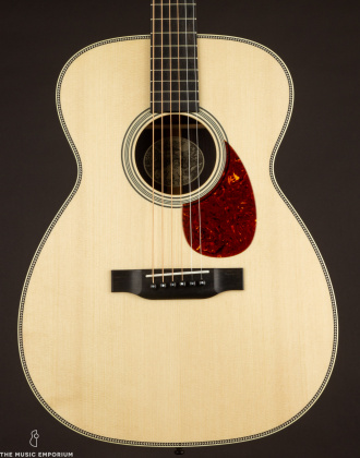 Collings 002H 14-Fret German Spruce