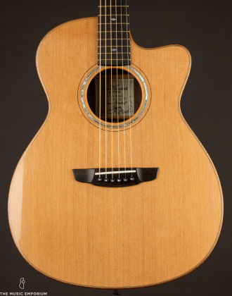 Goodall RGCC Cedar & Rosewood Cutaway