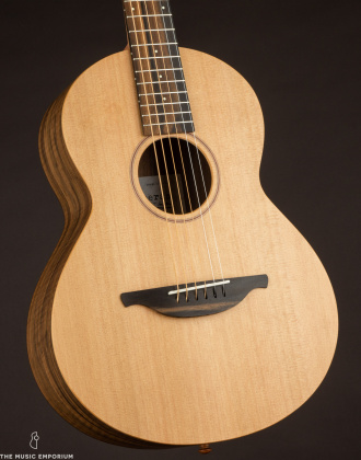 Sheeran W01 Cedar & Walnut