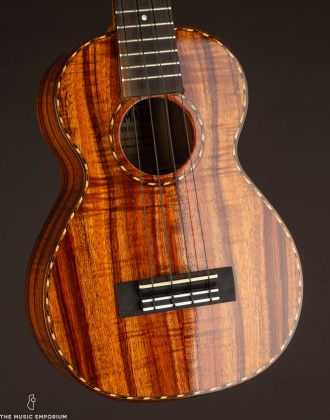 Kamaka HF-2D Deluxe Concert Ukulele