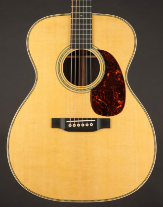 Martin 000-28 Acoustic Guitar