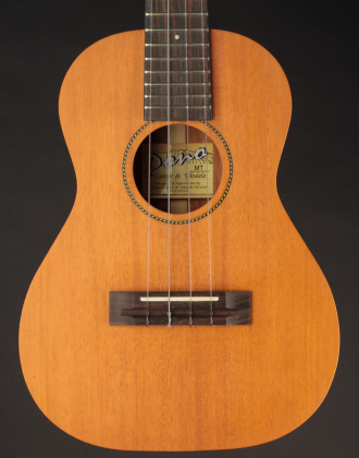 Pono Mahogany Tenor Ukulele